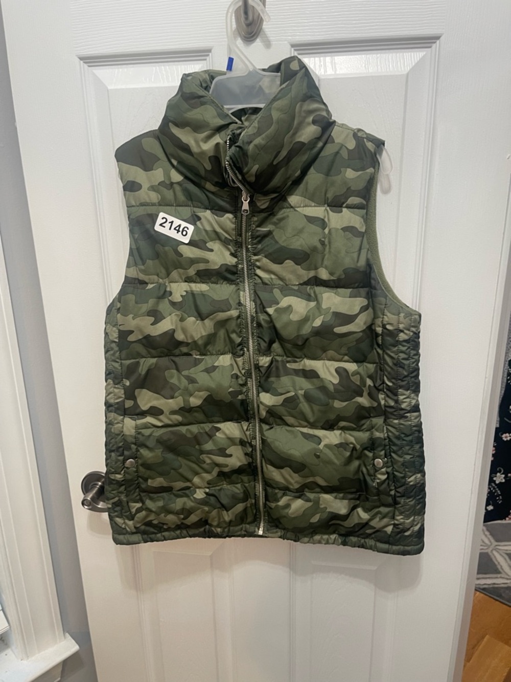 Old Navy Olive Green Camo Quilted Puffer Vest